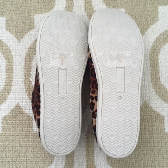 🛍 Leopard Sneakers - Picture 4 of 6
